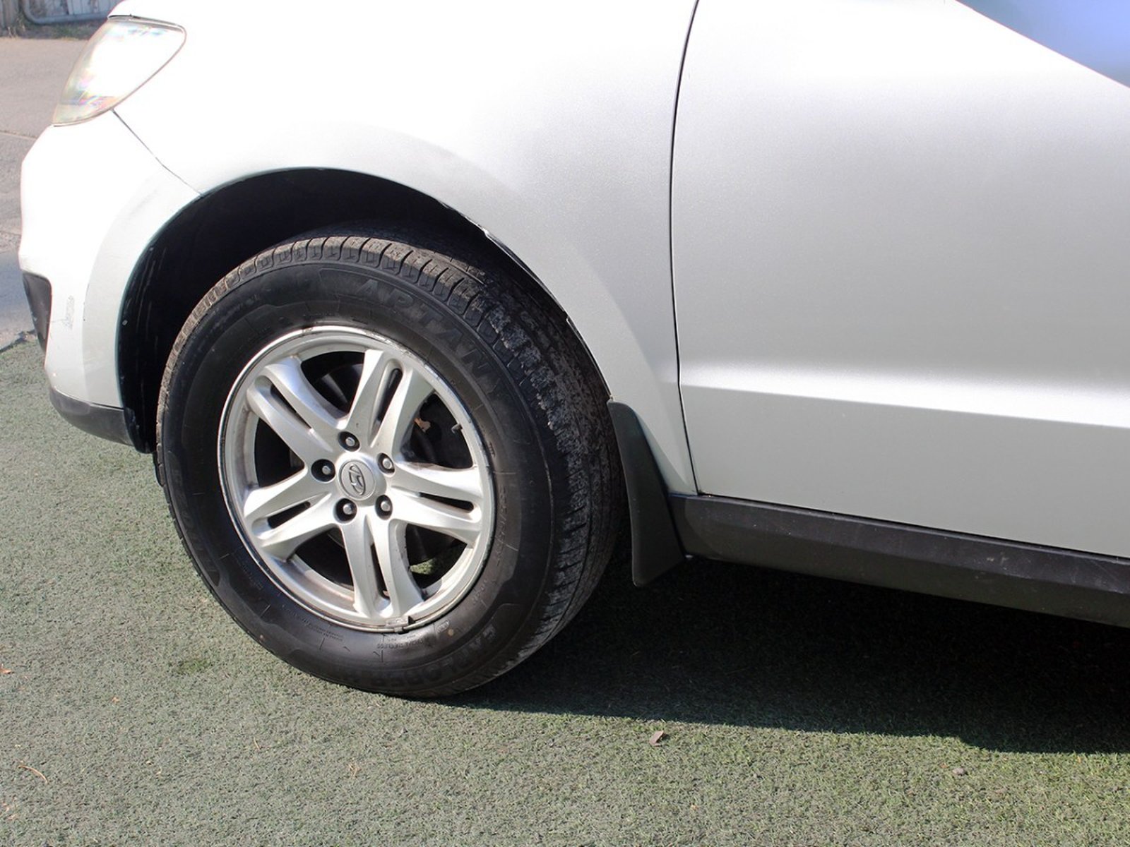 HYUNDAI SANTA FE 4X4 GLS 2.2 MT DIESEL 2012 - Imagen 8 de 10