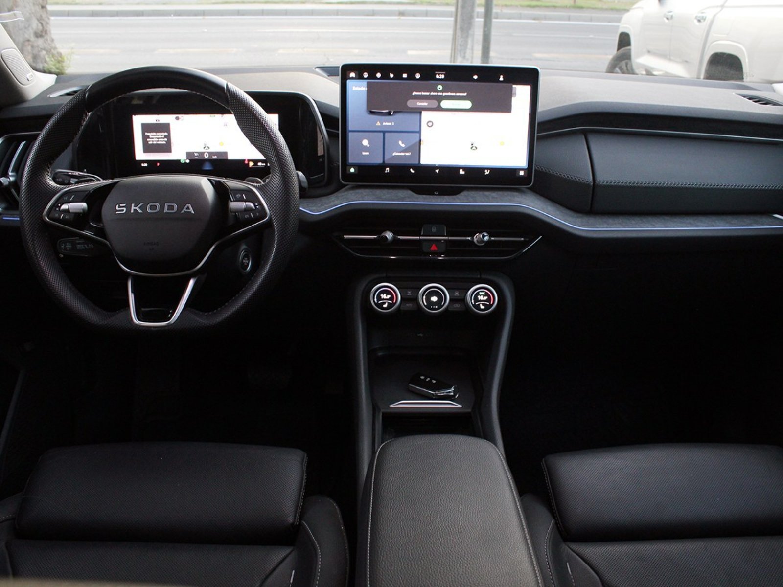 SKODA KODIAQ 2.0 TSI AUTO DESING 4WD 2025 - Imagen 9 de 10