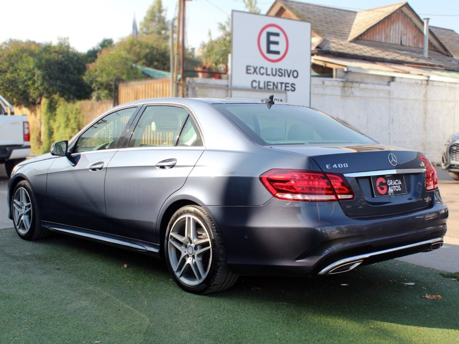 MERCEDES-BENZ E400 AVANTGARDE 2014 - Imagen 5 de 9