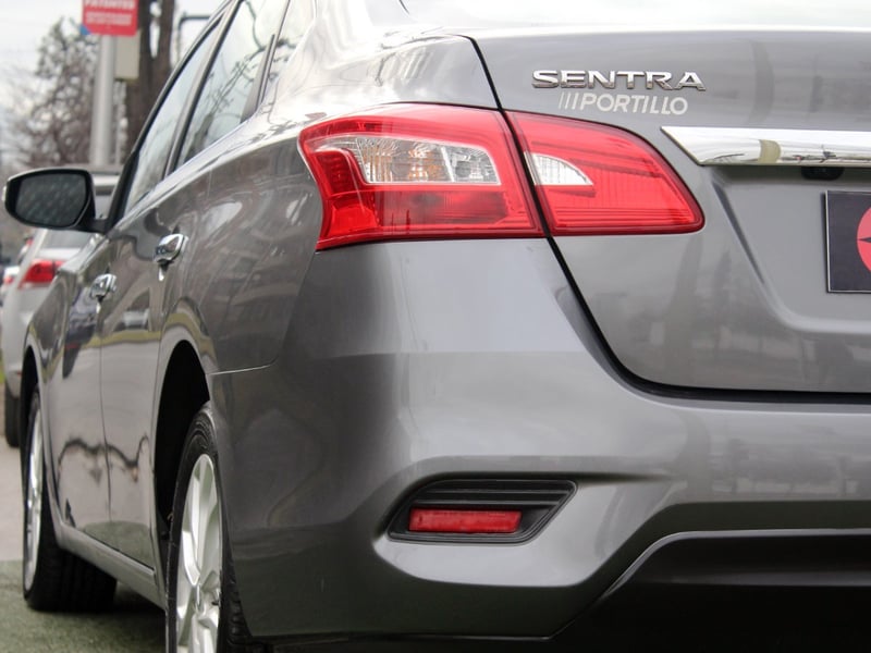 Nissan SENTRA 1.8 MT ADVANCE 2021 - Imagen 7 de 10