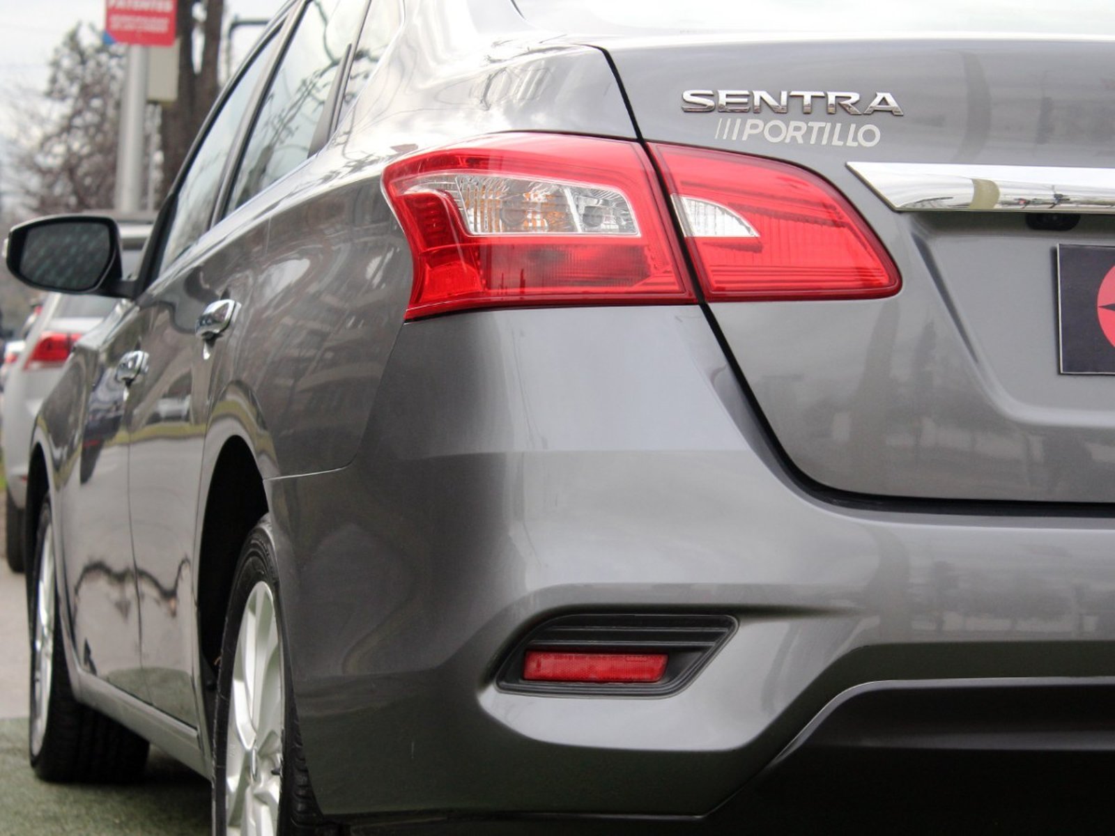 Nissan SENTRA 1.8 MT ADVANCE 2021 - Imagen 7 de 10