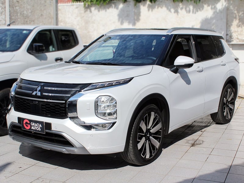 Mitsubishi OUTLANDER 2.5 GLS LIMITED 4X4 AT 2026