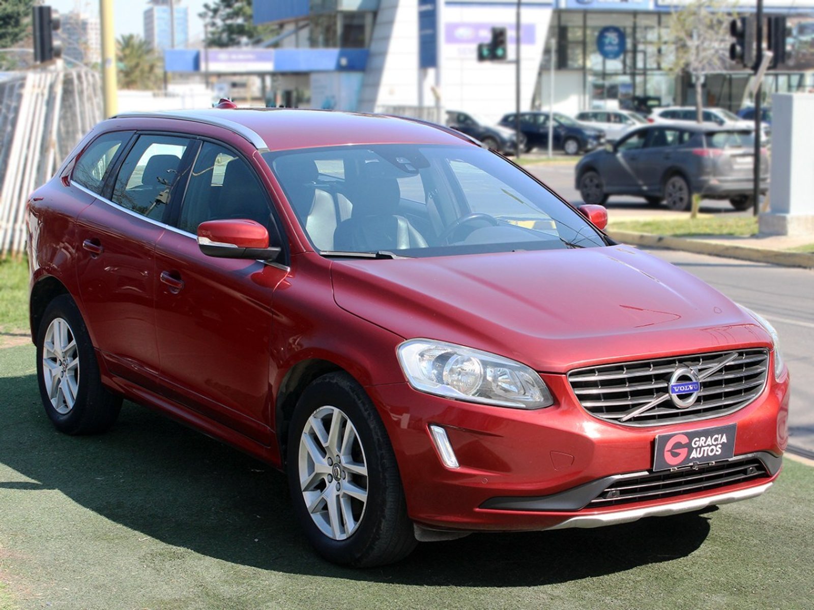 Volvo XC60 T5 2.0 AWD 2017 - Foto 3 de 10