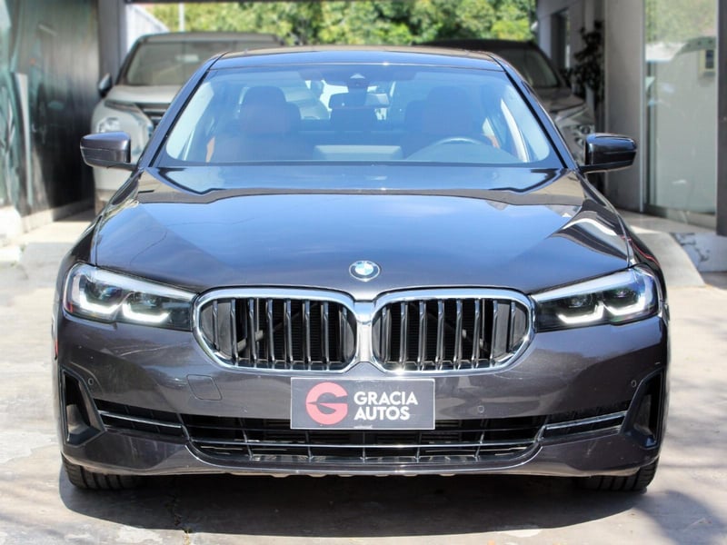 BMW 520 DIESEL 2.0 HERITAGE 2023 - Imagen 3 de 10