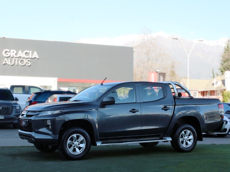 Mitsubishi L200 WORK CR 4X2 2024