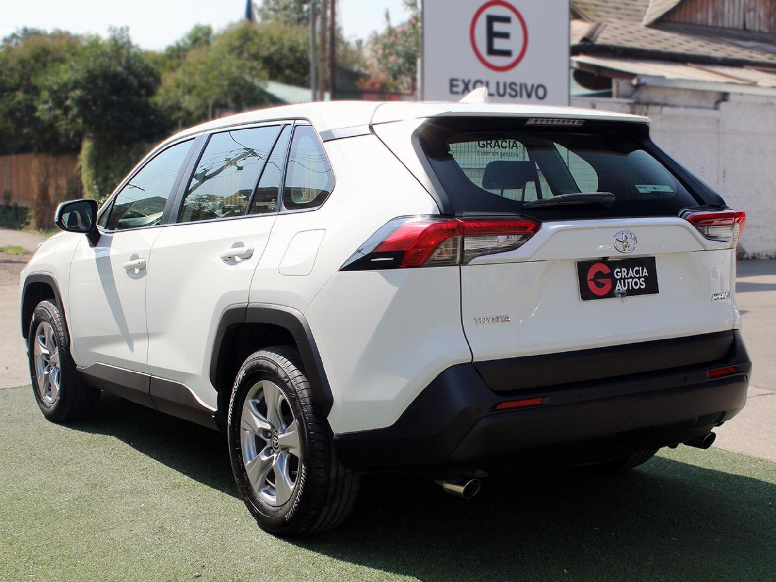 TOYOTA RAV 4 LE 2.0 2022 - Imagen 6 de 8