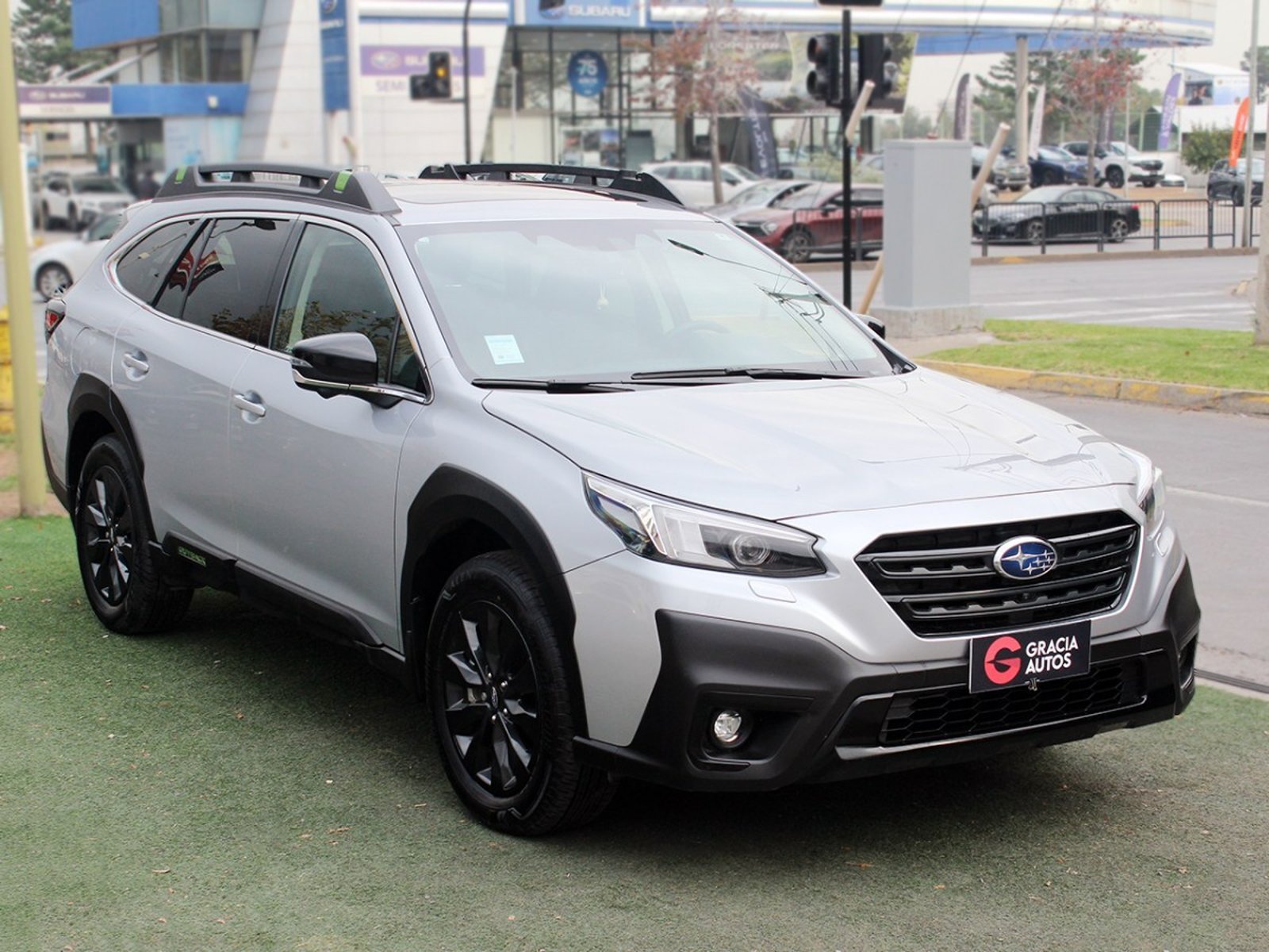 SUBARU OUTBACK 4X4 2.5 AT FIELD EDITION 2026 - Imagen 3 de 9