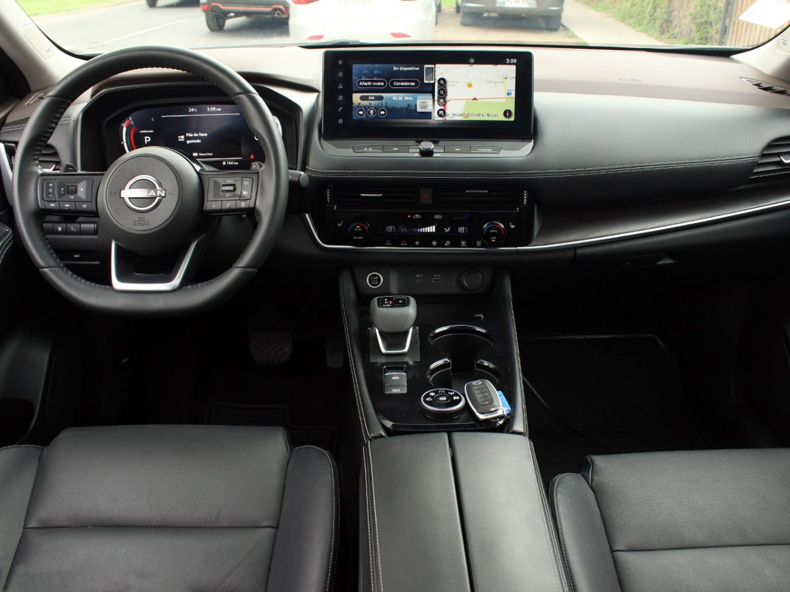 NISSAN X-TRAIL EXCLUSIVE 2.5 CVT AUTO 4WD 2023 - Imagen 9 de 10