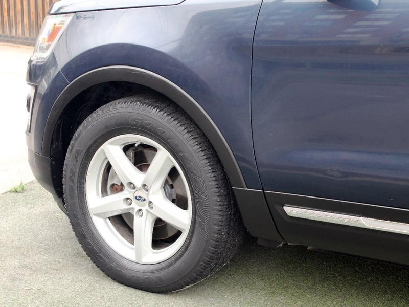 Ford EXPLORER 3.5 XLT 4X2 AT 5P 2018 - Imagen 8 de 10