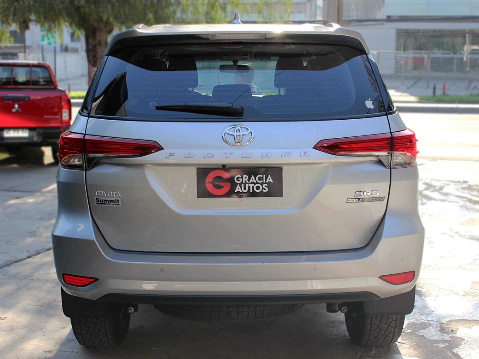 Toyota FORTUNER 2.7 SR5 4X2 AT 2025 - Foto 5 de 10