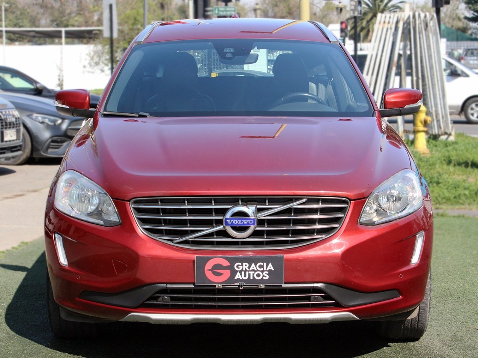 Volvo XC60 T5 2.0 AWD 2017 - Foto 2 de 10