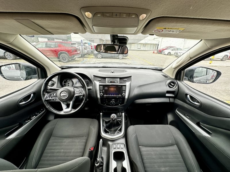 Nissan NAVARA 2.3 DC SE MT 4X2 DIESEL 2023 - Imagen 18 de 18