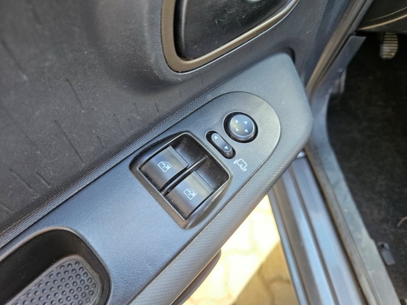 Fiat MOBI MOBI TREKKING 1.0 2021 - Imagen 13 de 18