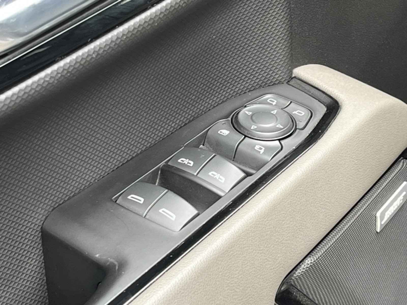 Chevrolet SILVERADO 6.2 ZR2 AT 4X4 2024 - Imagen 12 de 20