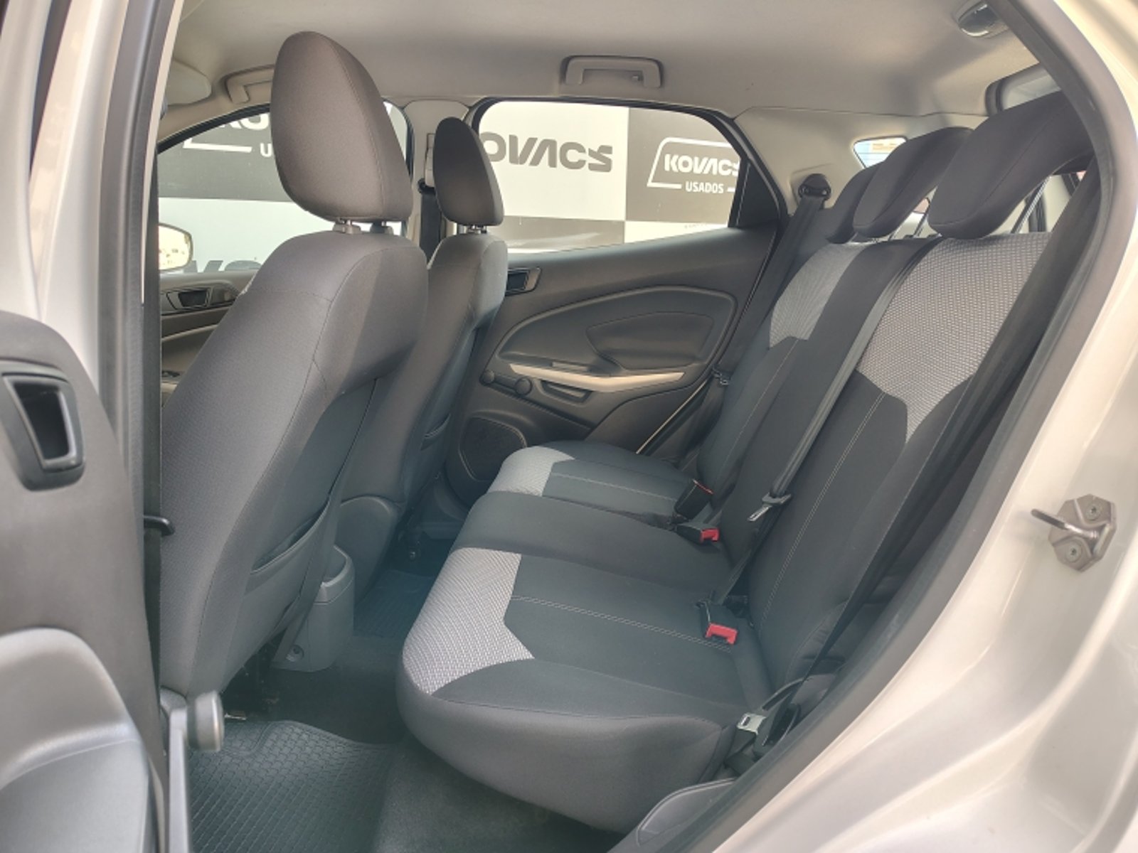 FORD ECOSPORT 1.6 SE MT 4X2 2016 - Imagen 8 de 18