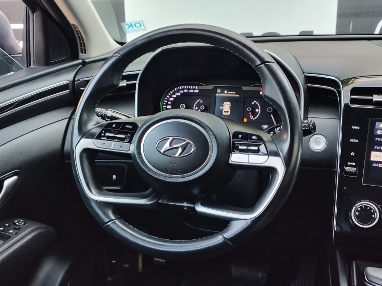 HYUNDAI TUCSON 2.0 NX4 PLUS  AT 2024 - Imagen 11 de 17