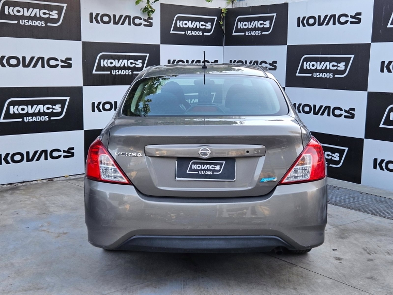 Nissan VERSA 1.6 SENSE MT 2015 - Imagen 6 de 19