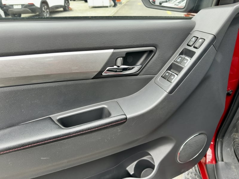 JAC T8 2.0 COMFORT MT 4X2 2023 - Imagen 16 de 19