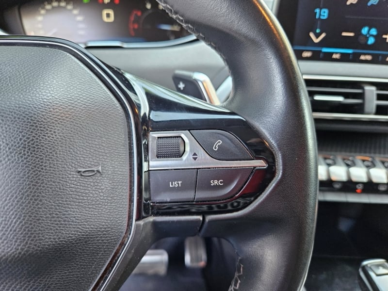 Peugeot 3008 1.5  ACTIVE AT DIESEL 2019 - Imagen 17 de 19