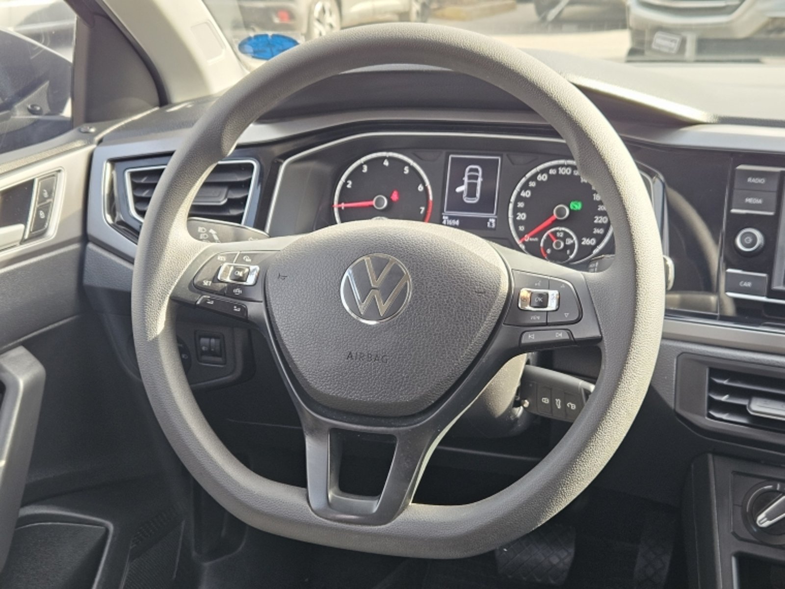 VOLKSWAGEN NIVUS TSI 1.0 AUT 2021 - Imagen 13 de 20