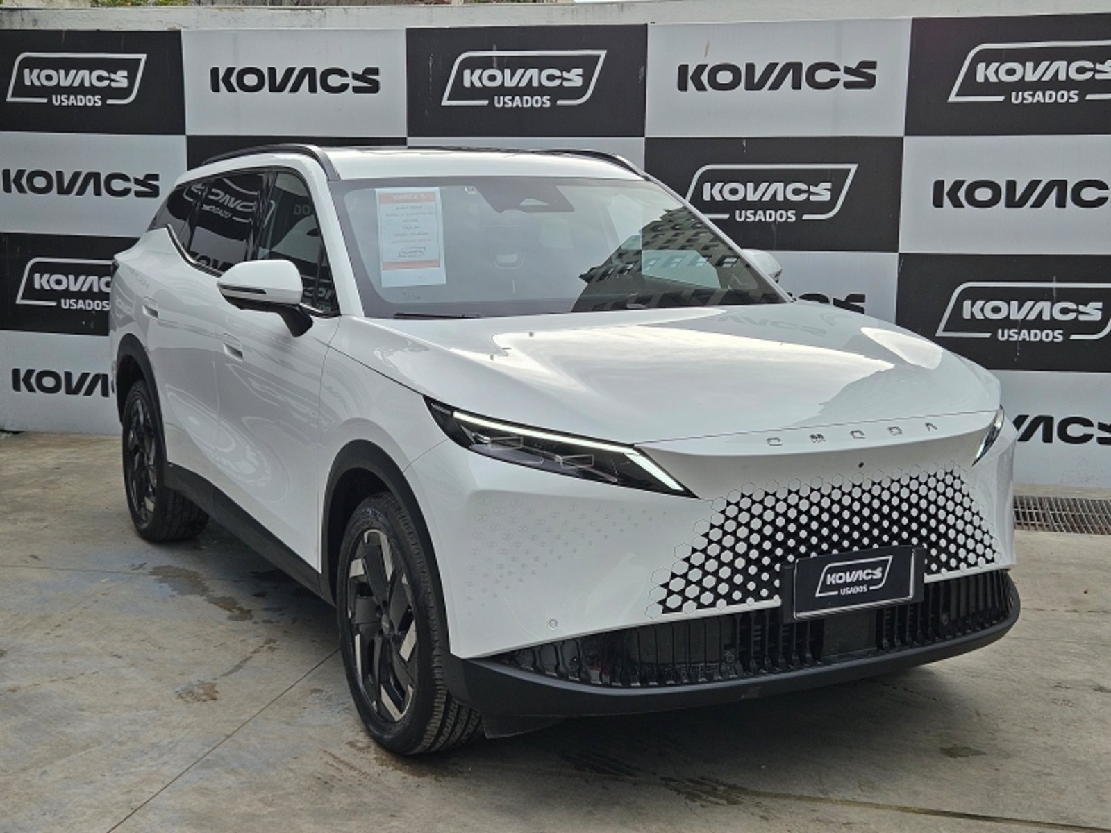 OMODA C7 1.6T PRESTIGE AWD 2026 - Foto 4 de 20