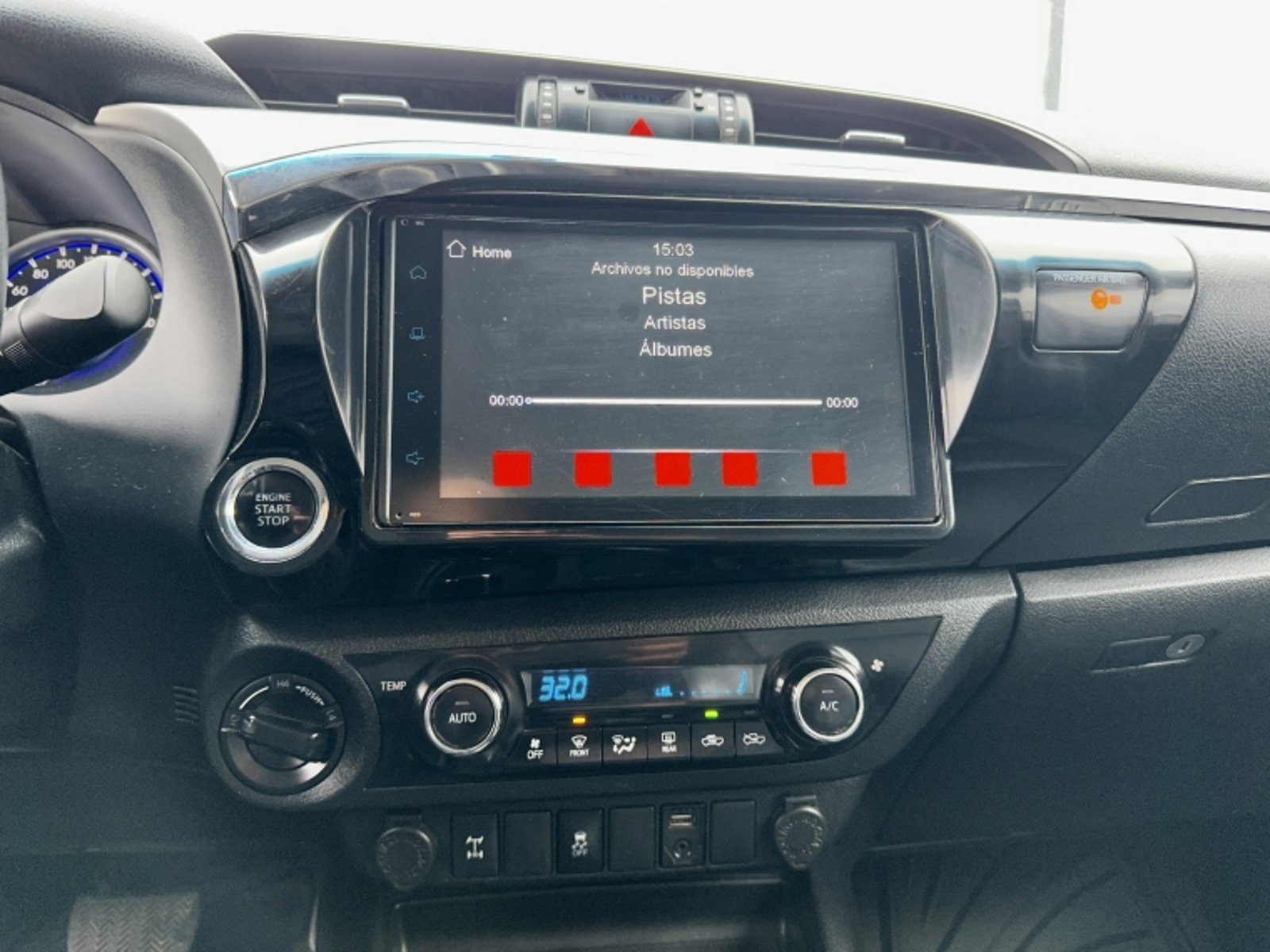 Toyota HILUX HILUX 2.8 SRV AT 4X4 2020 - Imagen 13 de 18