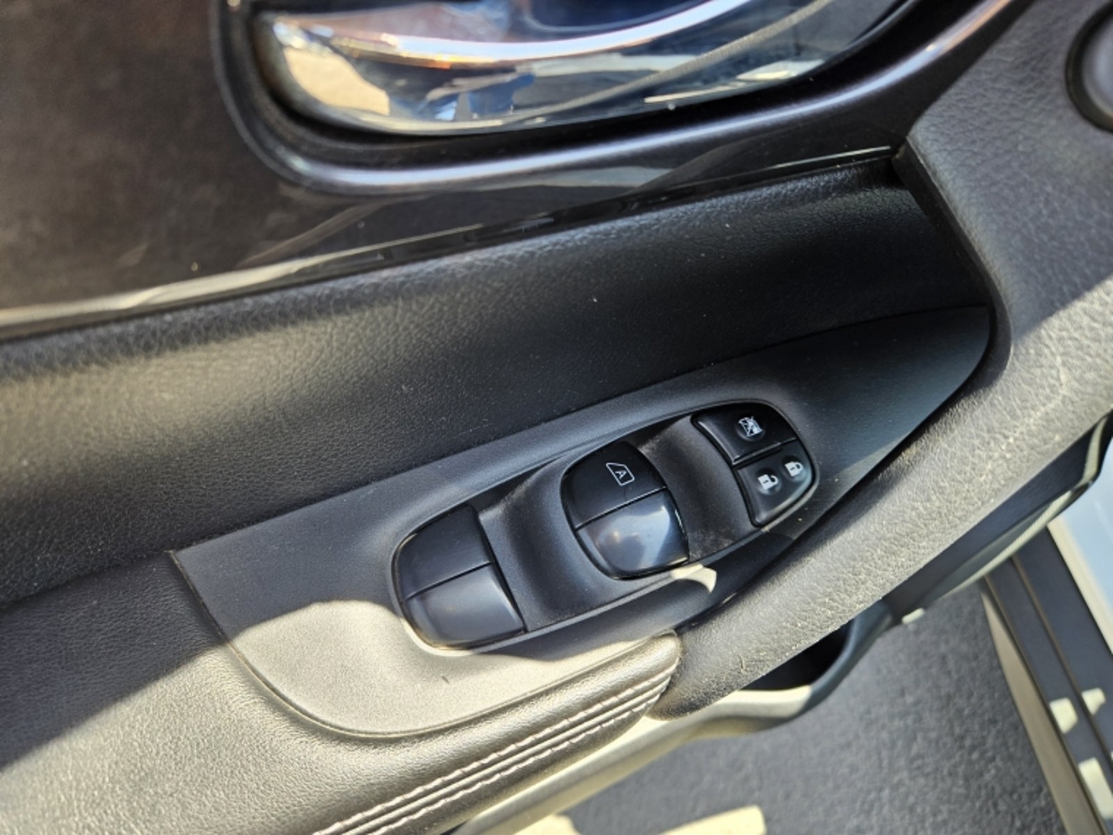 NISSAN X-TRAIL 2.5 SENSE 2ROW AT 4X2 2023 - Imagen 14 de 20