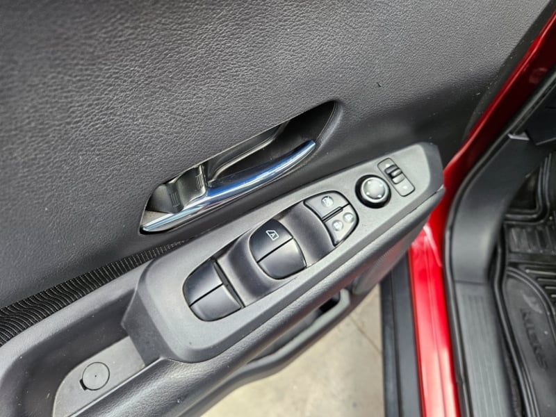 Nissan KICKS 1.6 ADVANCE  MT 2024 - Imagen 13 de 19