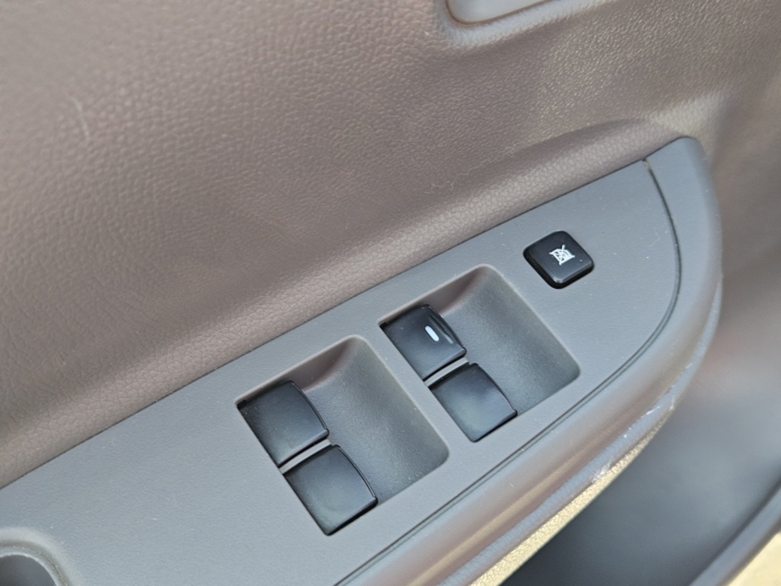 Mitsubishi L200 L 200 WORK CR DC 2.4 2019 - Imagen 14 de 17