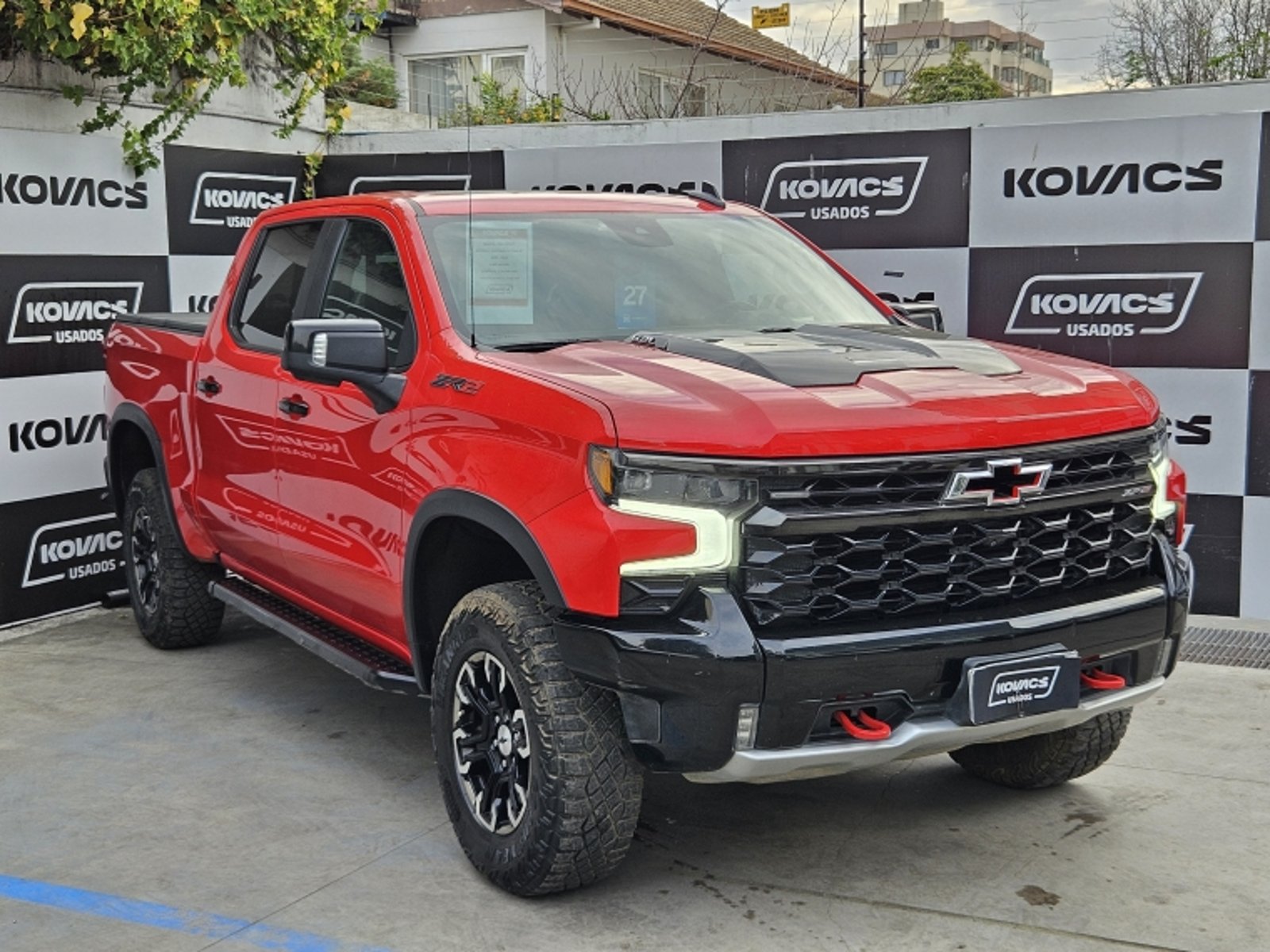 Chevrolet SILVERADO 6.2  ZR2  AT  4X4 2023 - Foto 4 de 18