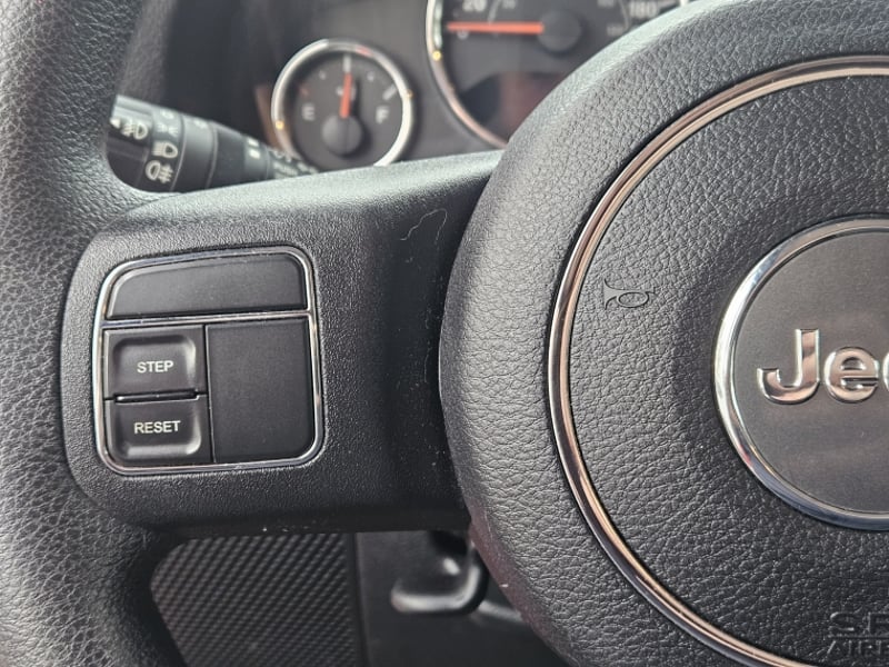 Jeep WRANGLER WRANGLER SPORT 4X4 3.6 AUT 2017 - Imagen 16 de 20