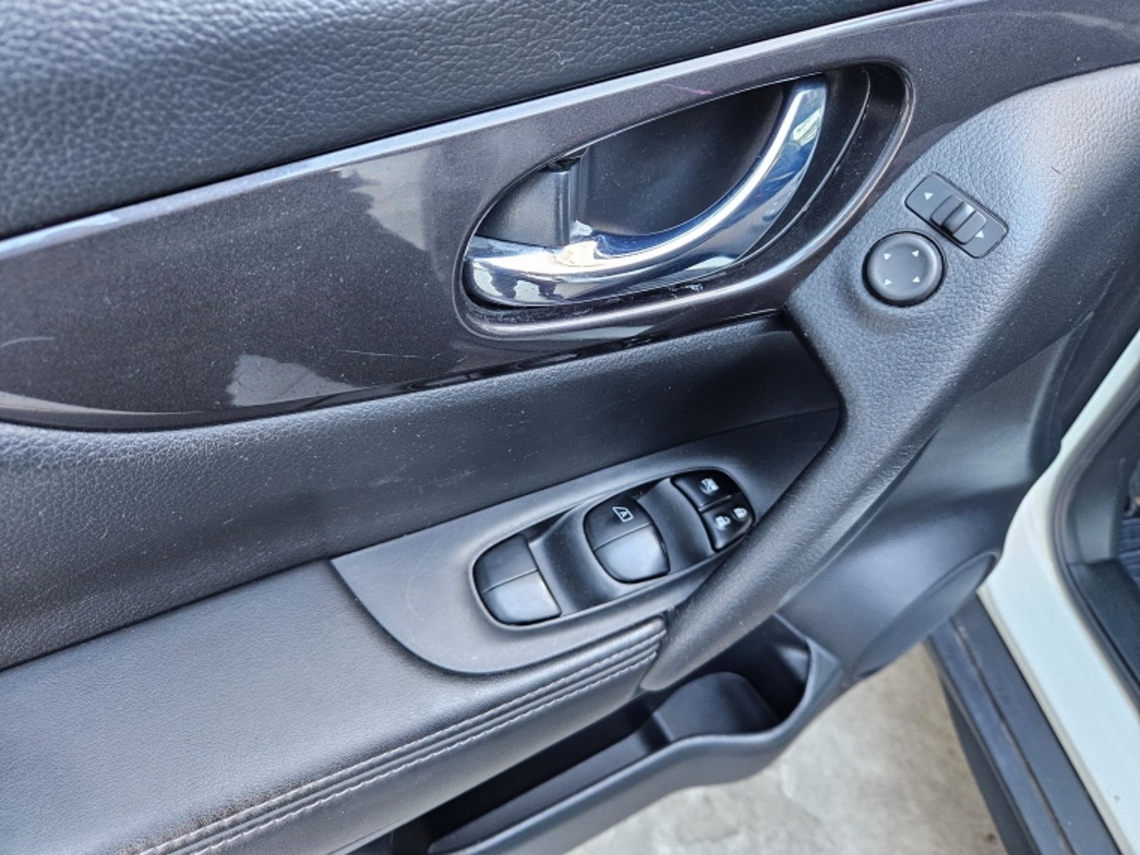 Nissan X-TRAIL 2.5  SENSE  AT 2022 - Imagen 13 de 19