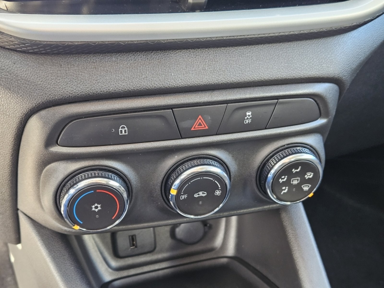 CHEVROLET TRACKER LS MT 2023 - Imagen 19 de 20