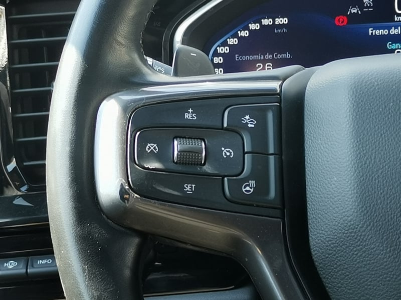 Chevrolet SILVERADO 6.2 ZR2 AT 4X4 2024 - Imagen 14 de 19