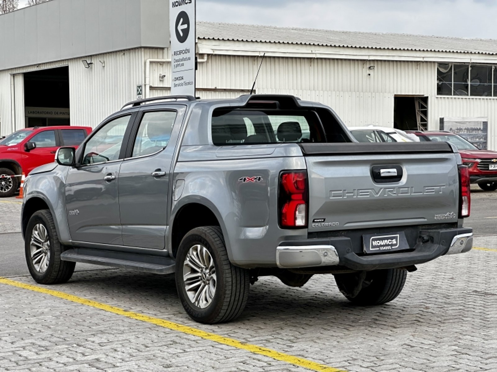 CHEVROLET COLORADO 2.8 HC AT 2024 - Imagen 7 de 18