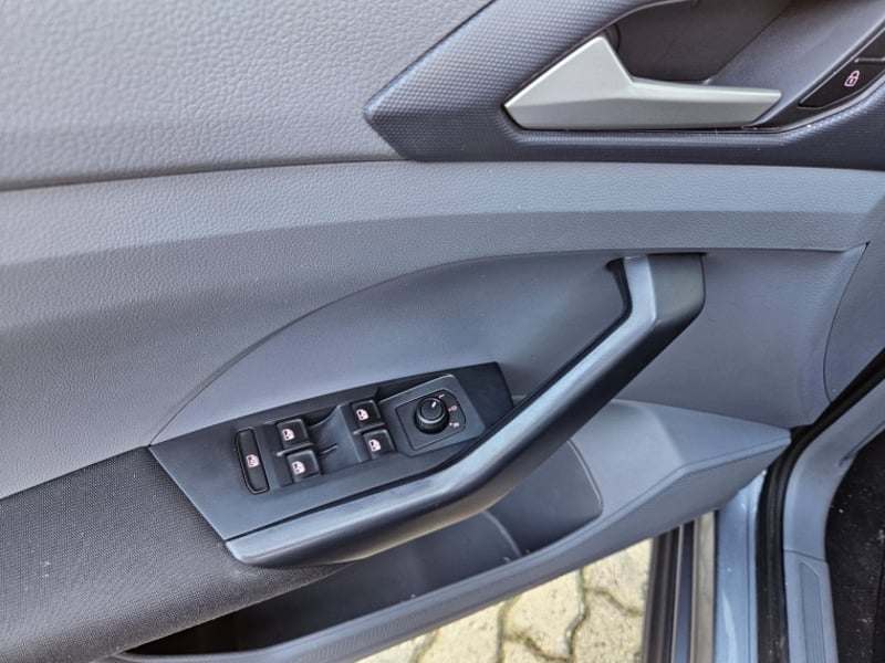 Volkswagen T-CROSS CONFORTLINE MT 2021 - Imagen 9 de 20