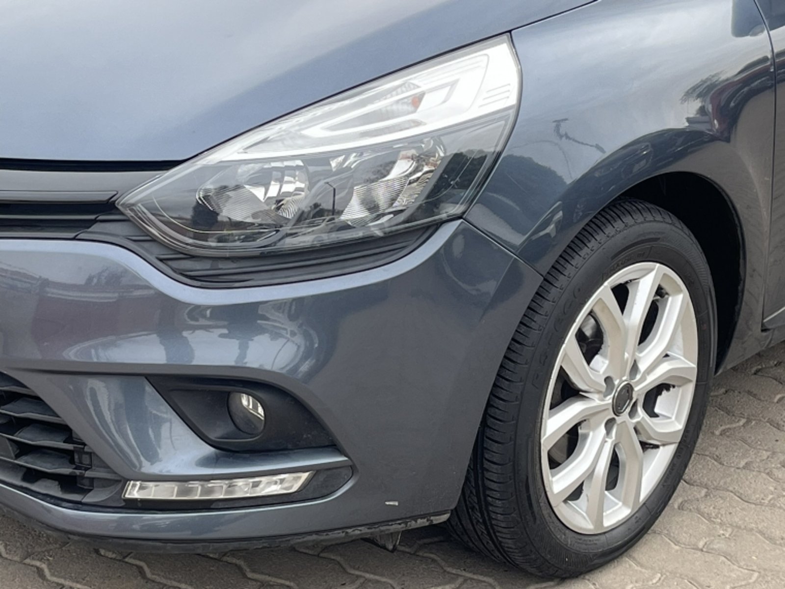 Renault CLIO 1.2 EXPRESSION MT 2020 - Imagen 10 de 20