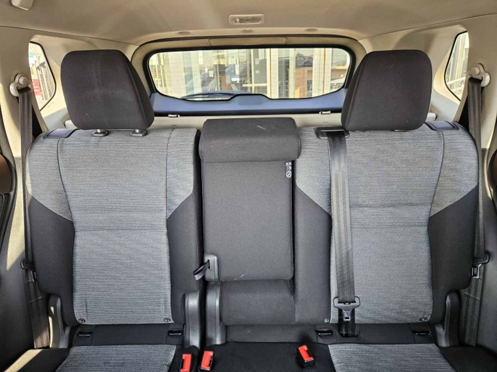 NISSAN X-TRAIL 2.5 SENSE 3ROW AT 2024 - Imagen 17 de 20