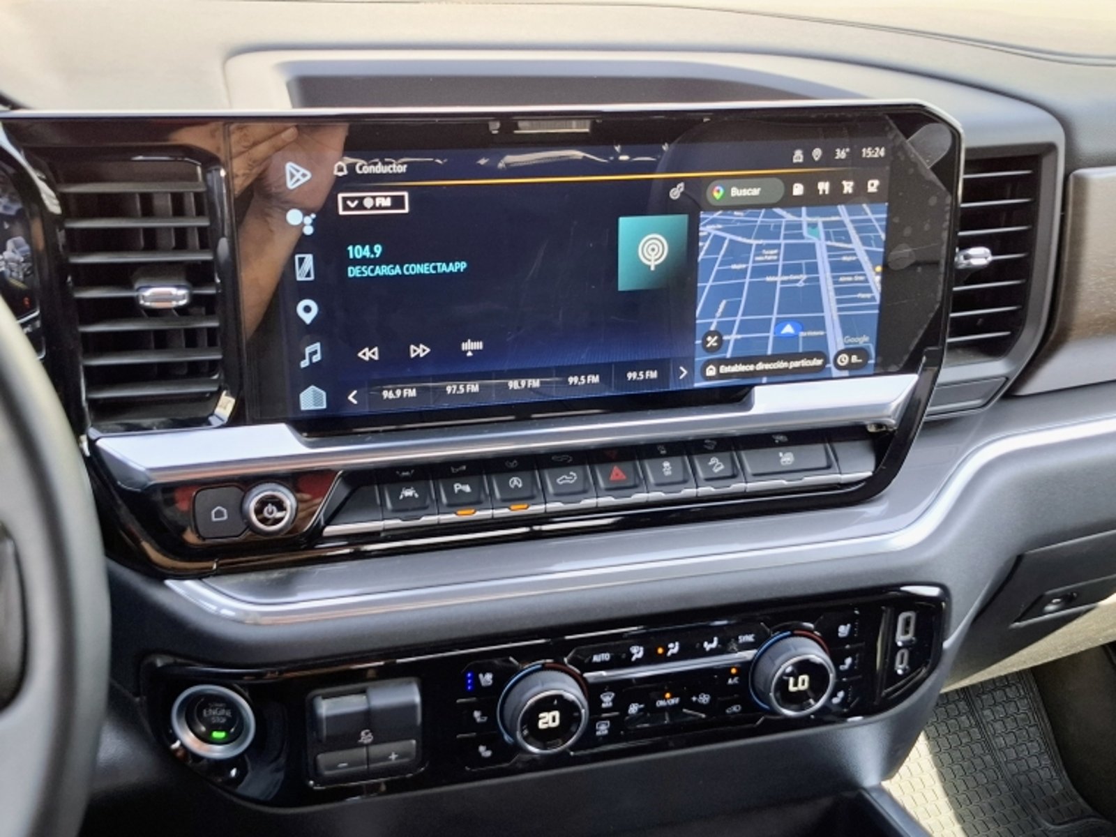 CHEVROLET SILVERADO HC AT 2025 - Imagen 14 de 20