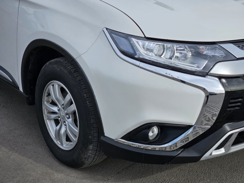 Mitsubishi OUTLANDER GLX AT 4X2 2.0 2023 - Imagen 7 de 20