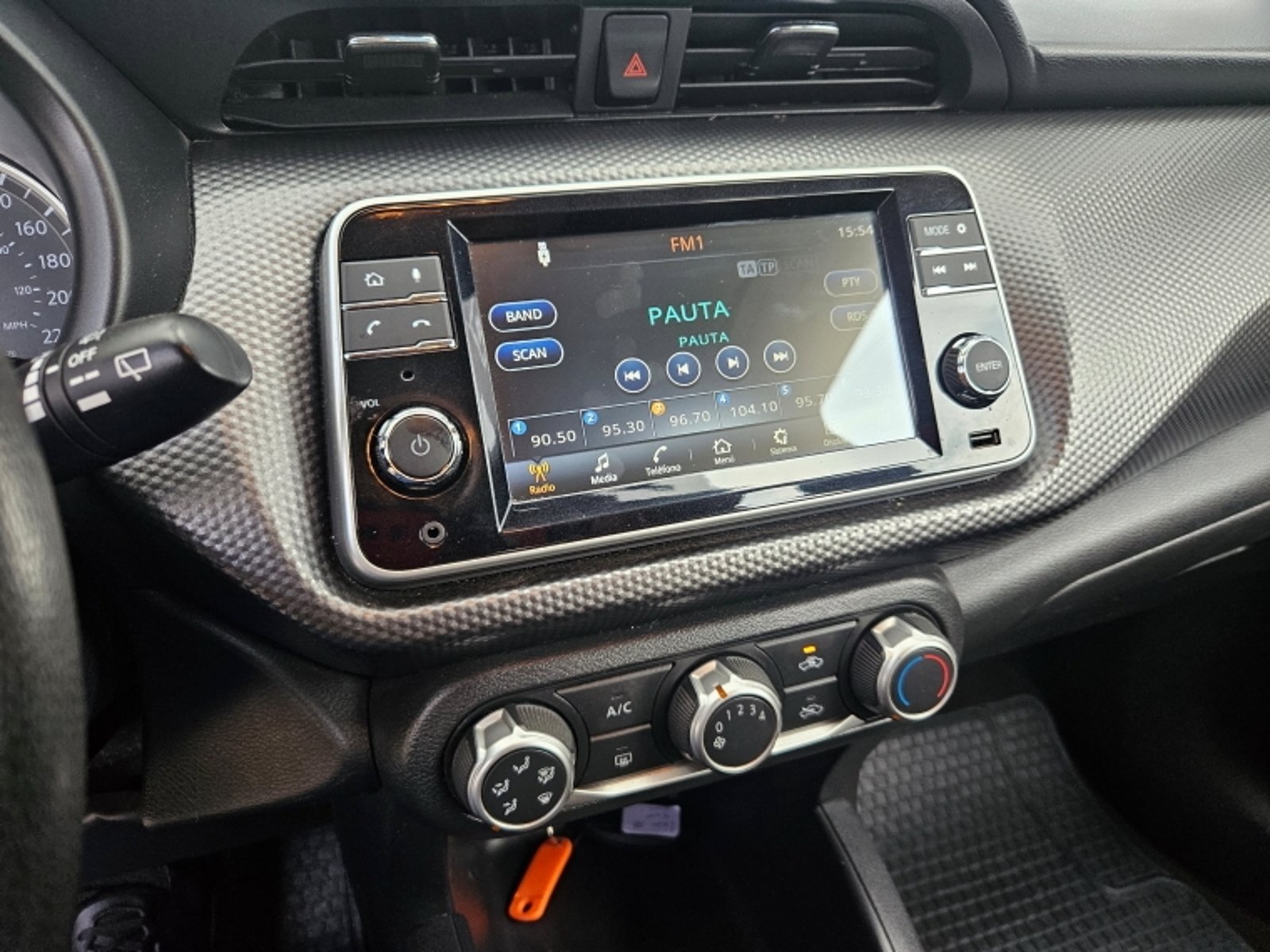 Nissan KICKS 1.6 ADVANCE MT 2019 - Imagen 18 de 18