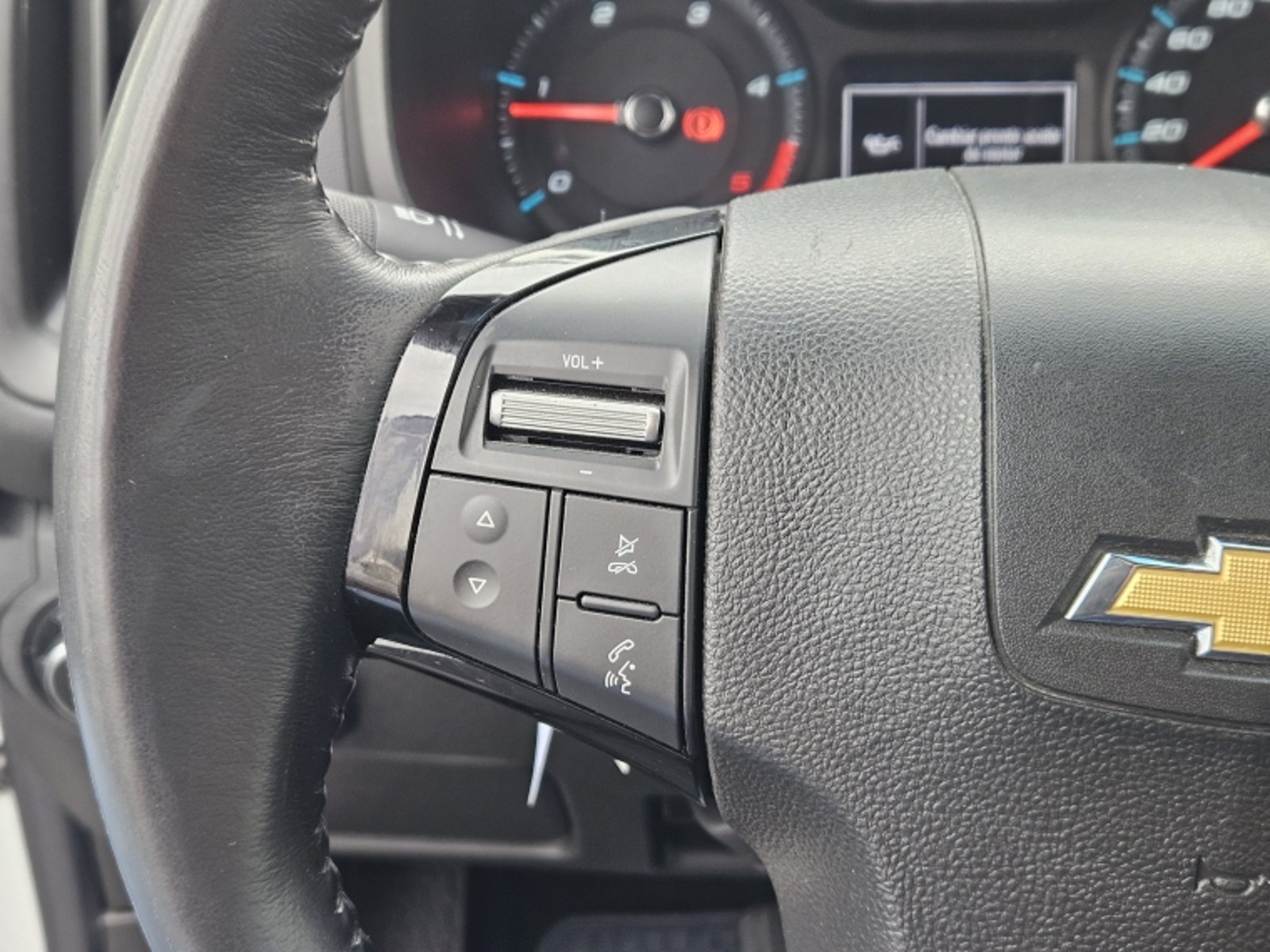 Chevrolet COLORADO HIGH COUNTRY 4X4 2.8 AT 2023 - Imagen 19 de 20