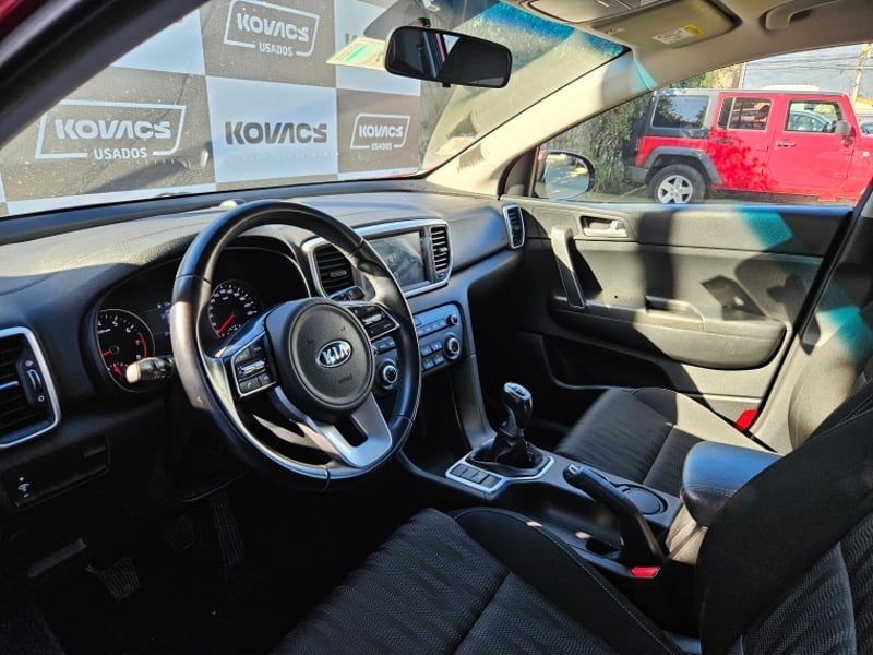 Kia SPORTAGE SPORTAGE LX 2.0 2019 - Imagen 12 de 19