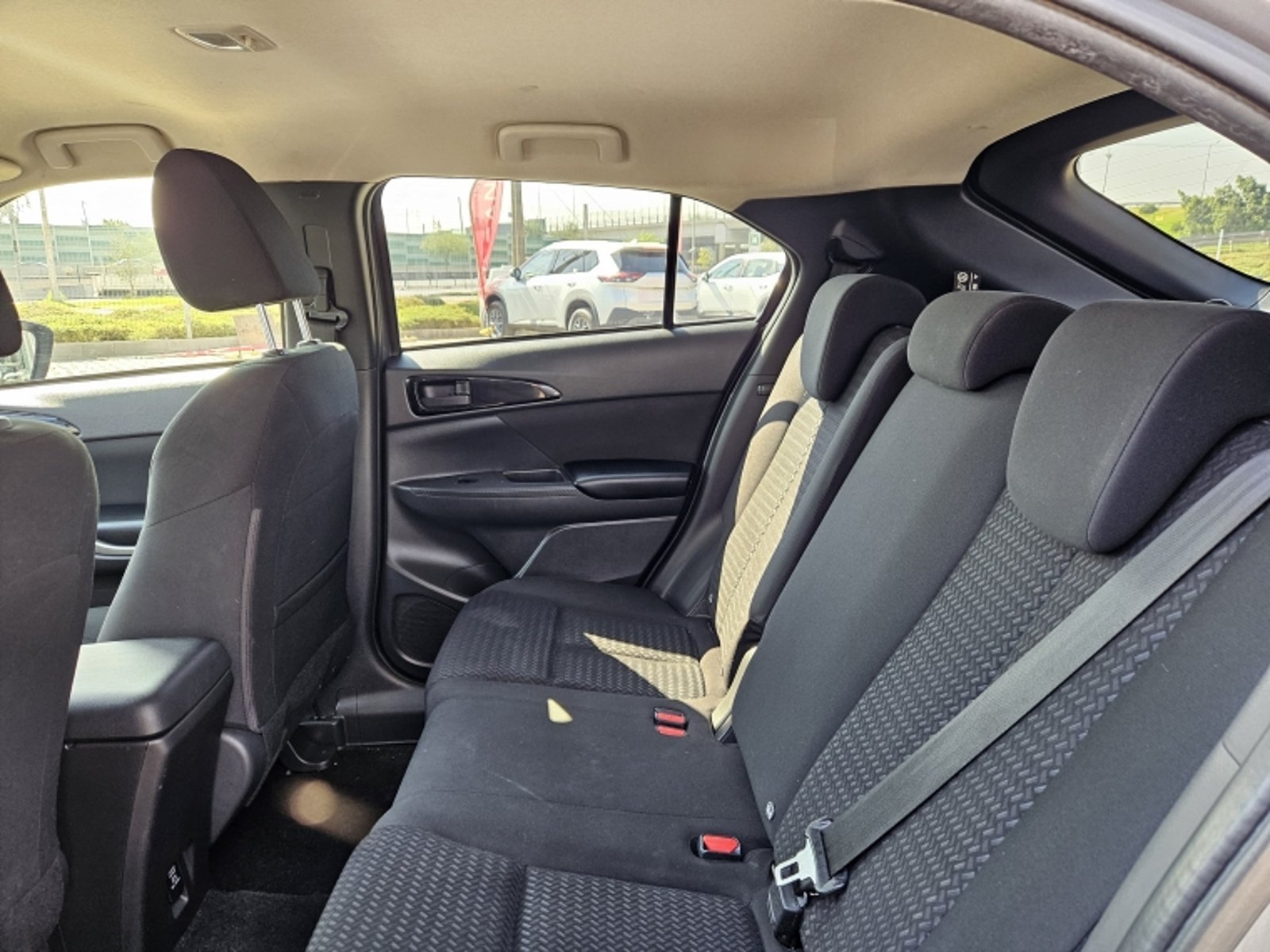 MITSUBISHI ECLIPSE CROSS RX AT 1.5 2023 - Imagen 8 de 19