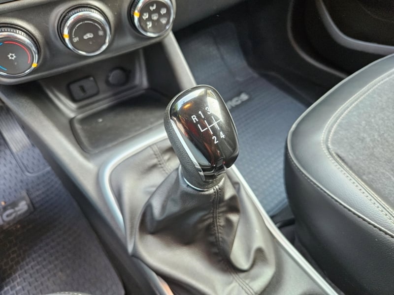 Chevrolet TRACKER 1.2T  LTZ MT 2023 - Imagen 11 de 19