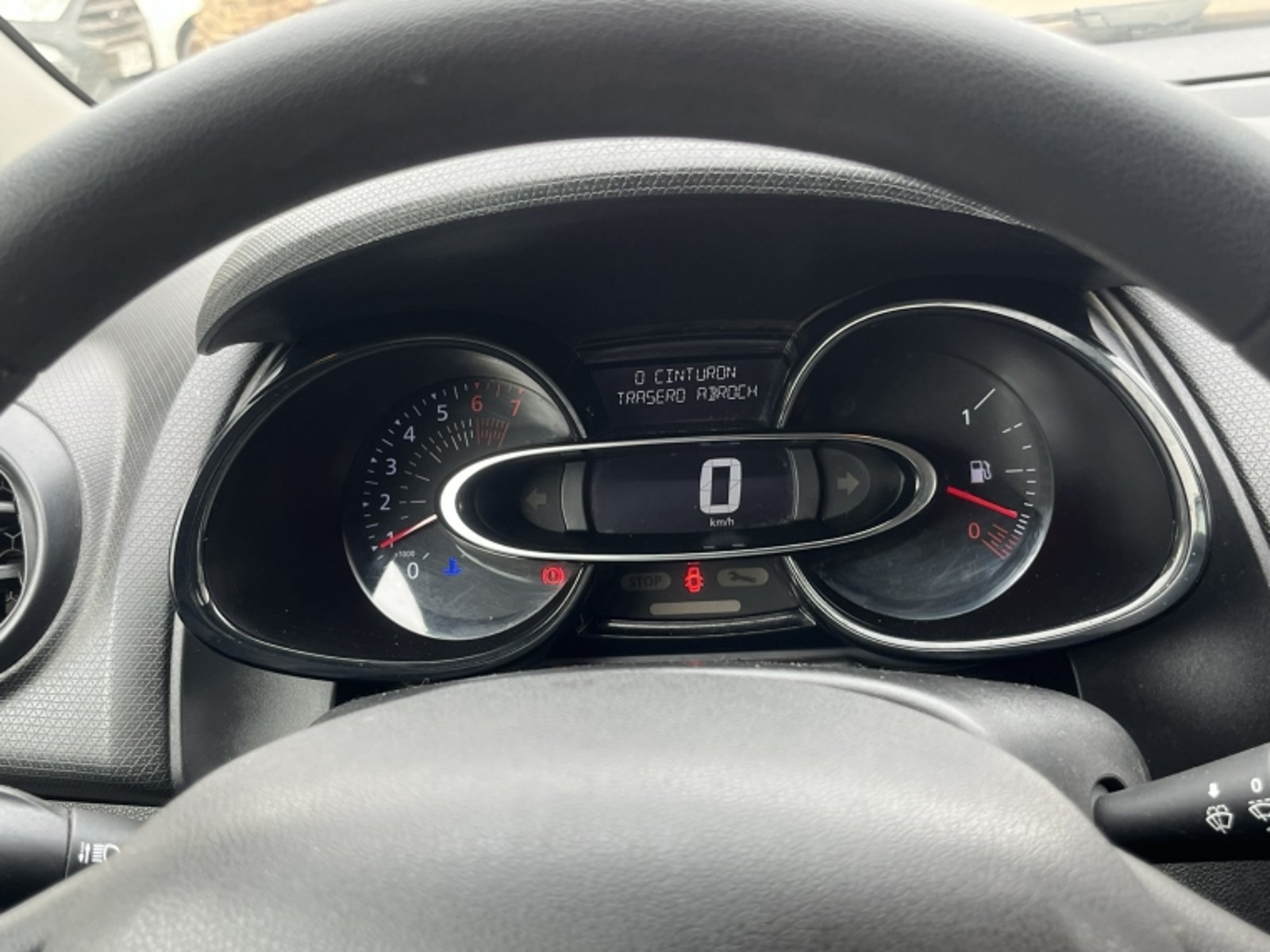 Renault CLIO 1.2 EXPRESSION MT 2020 - Imagen 17 de 20