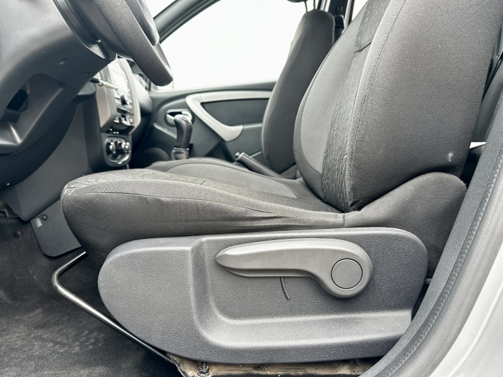 RENAULT OROCH ZEN CD MT 1.6 2019 - Imagen 16 de 18