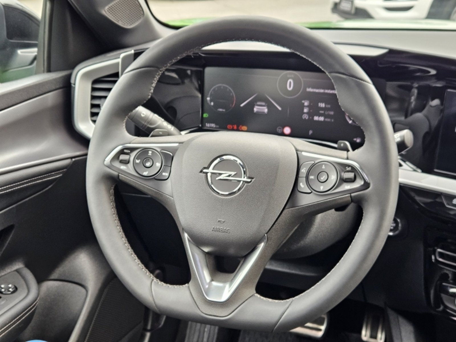 OPEL MOKKA ELEGANCE 1.2T AUT 2025 - Imagen 11 de 20