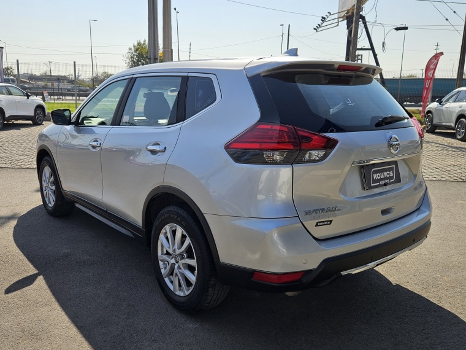 NISSAN X-TRAIL 2.5 SENSE CVT AT 2018 - Imagen 6 de 20