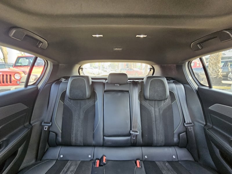 Peugeot 308 308 PURETECH 1.2 AUT 2022 - Imagen 16 de 20